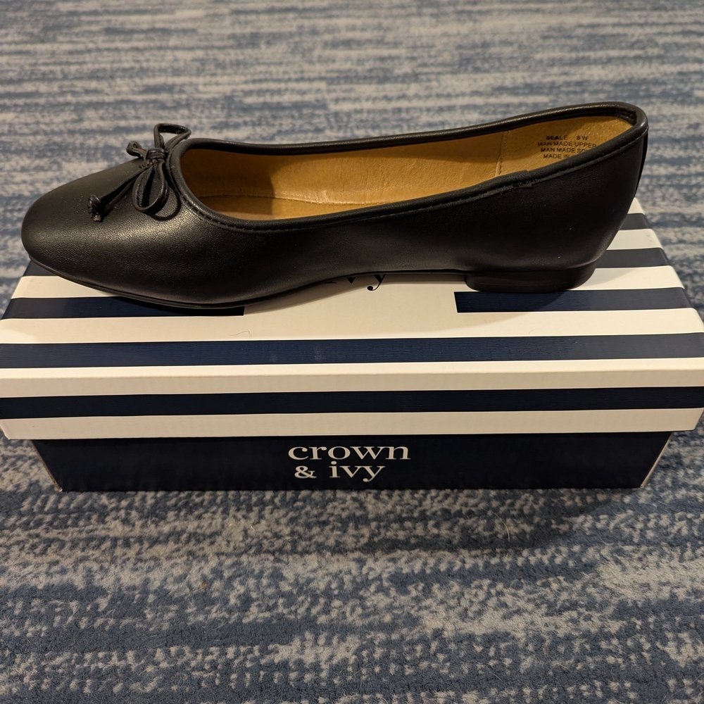 Crown & Ivy Black Women's Ballet Flats